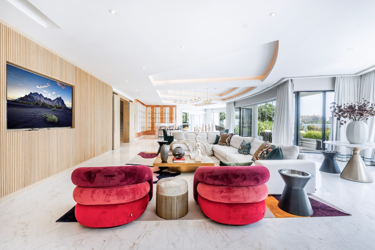 Palm Jumeirah Luxe Villa Retreat